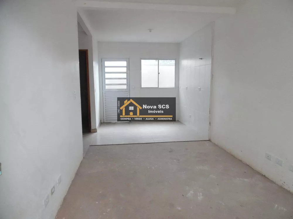 Casa à venda com 2 quartos, 50m² - Foto 2