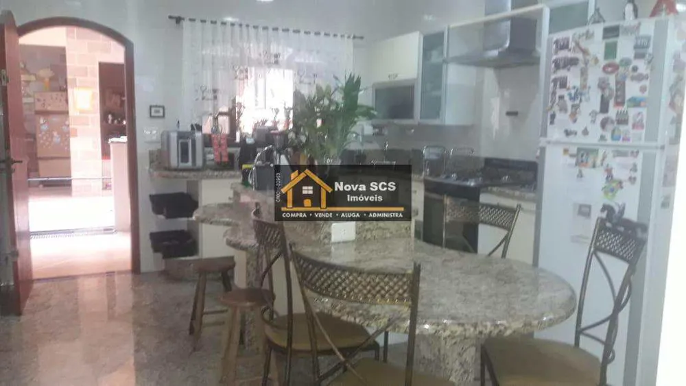 Casa, 3 quartos, 300 m² - Foto 1