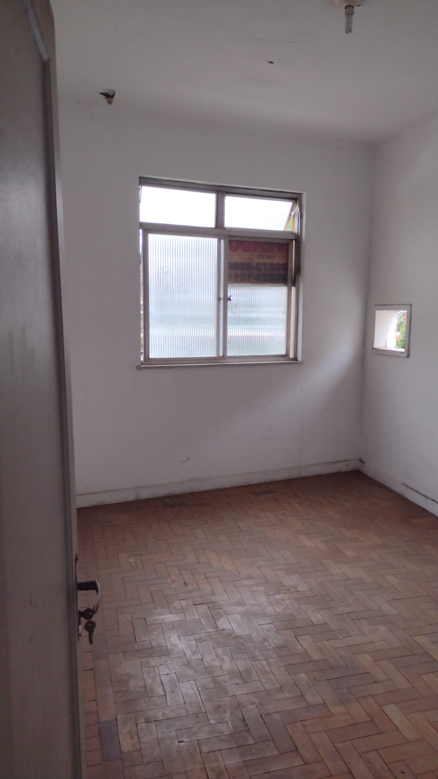 Apartamento à venda com 2 quartos, 75m² - Foto 1