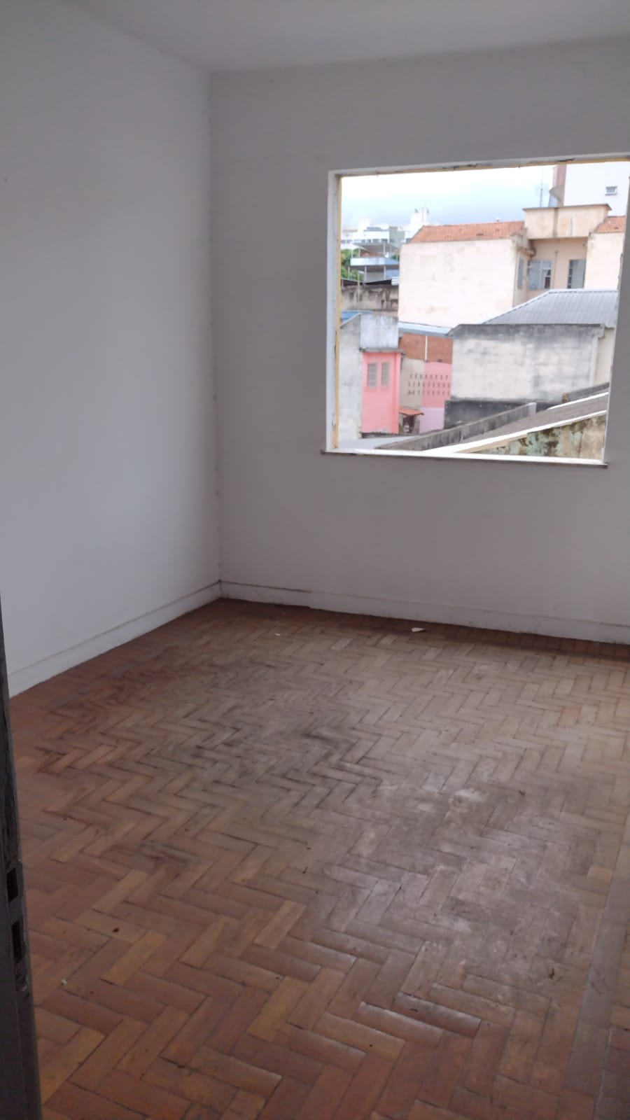 Apartamento à venda com 2 quartos, 75m² - Foto 18