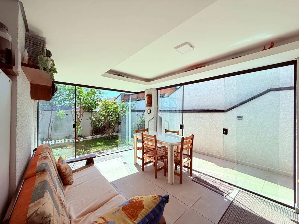 Casa, 3 quartos, 116 m² - Foto 2