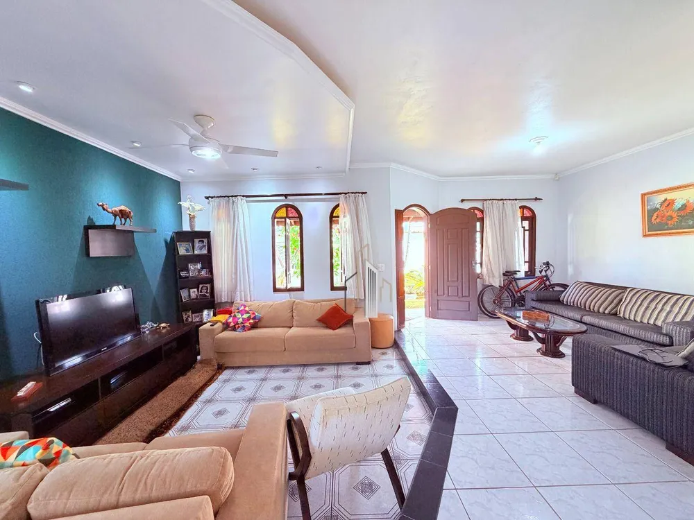Casa, 4 quartos, 198 m² - Foto 3