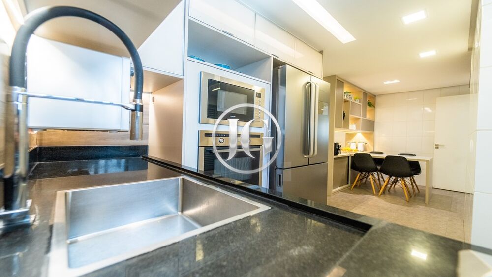 Apartamento à venda com 3 quartos, 142m² - Foto 7