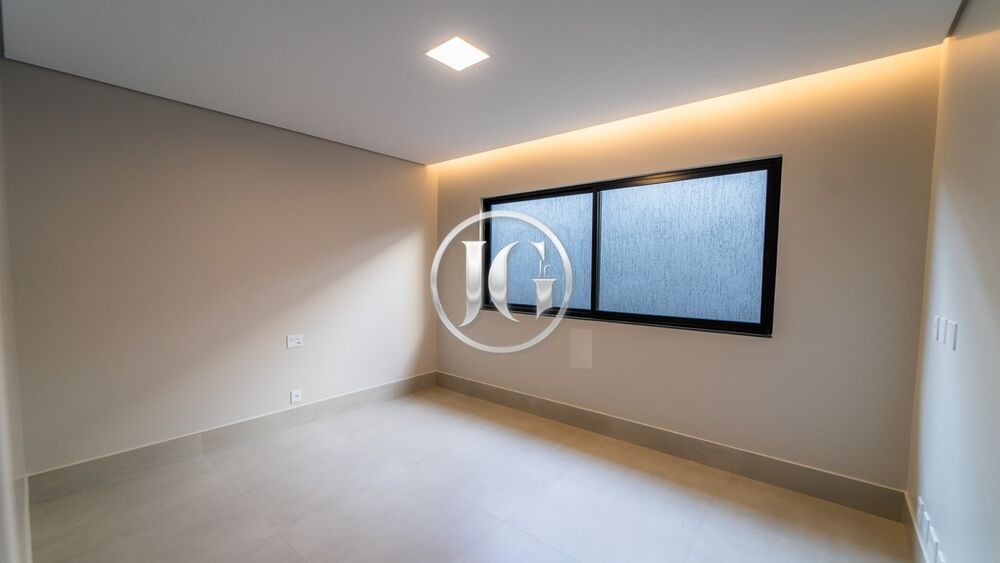 Casa, 3 quartos, 300 m² - Foto 1