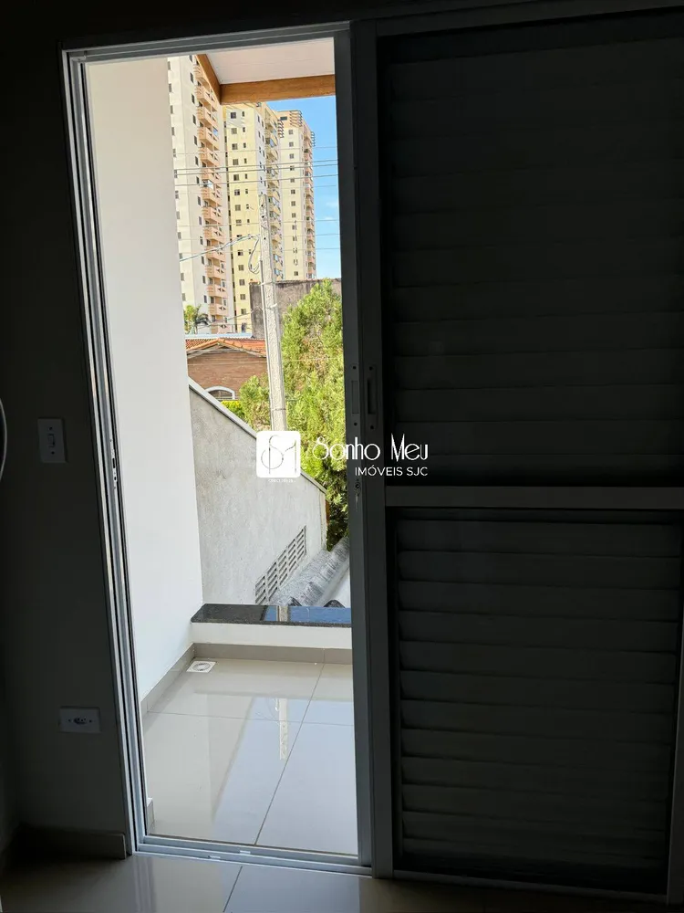 Casa, 4 quartos, 143 m² - Foto 1