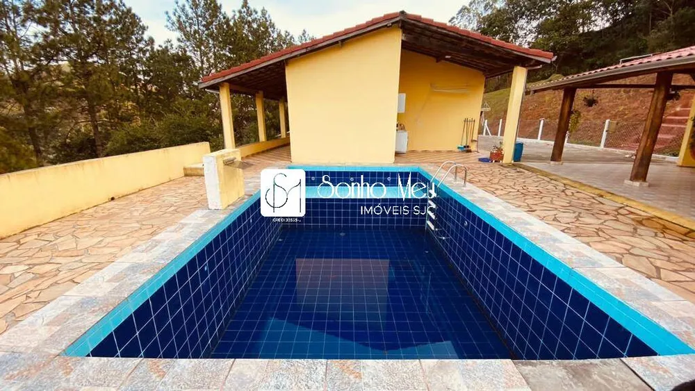 Chácara, 3 quartos, 190 m² - Foto 1