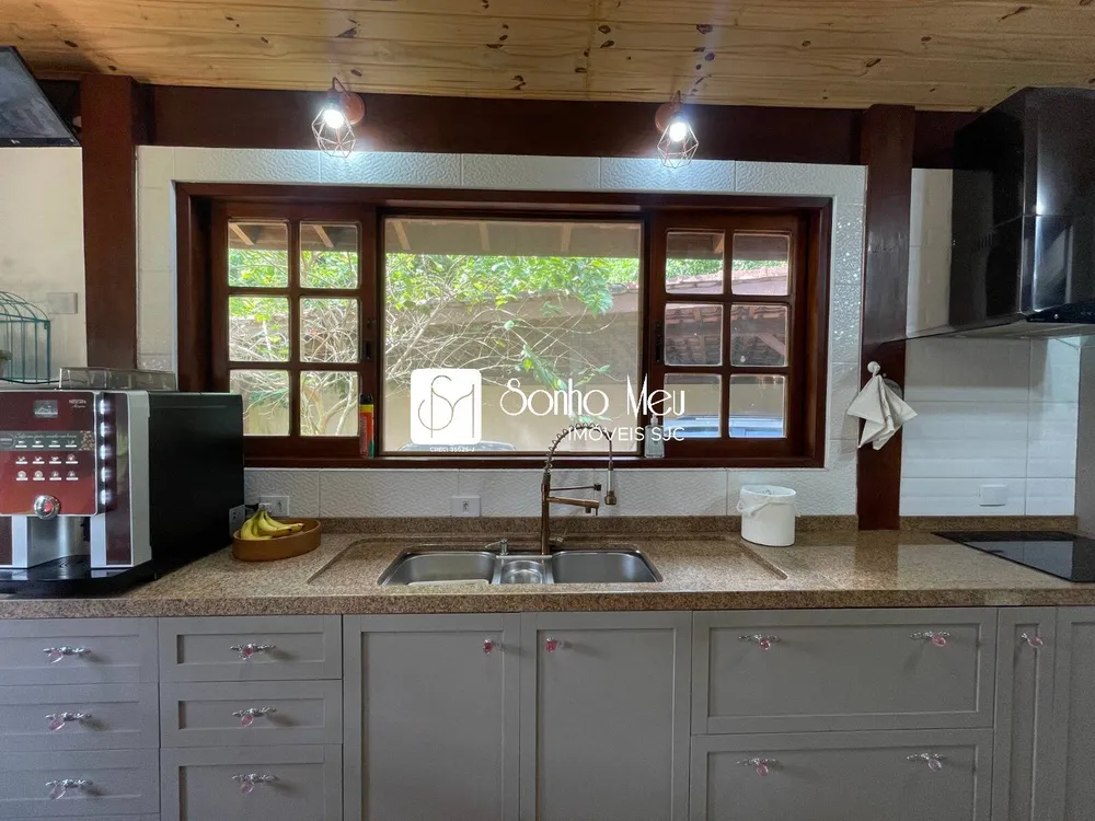 Casa, 8 quartos, 440 m² - Foto 1