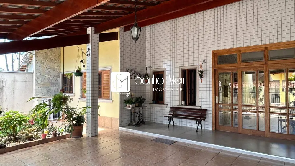 Casa, 3 quartos, 141 m² - Foto 1