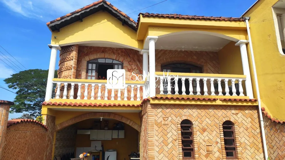 Casa, 3 quartos, 169 m² - Foto 1