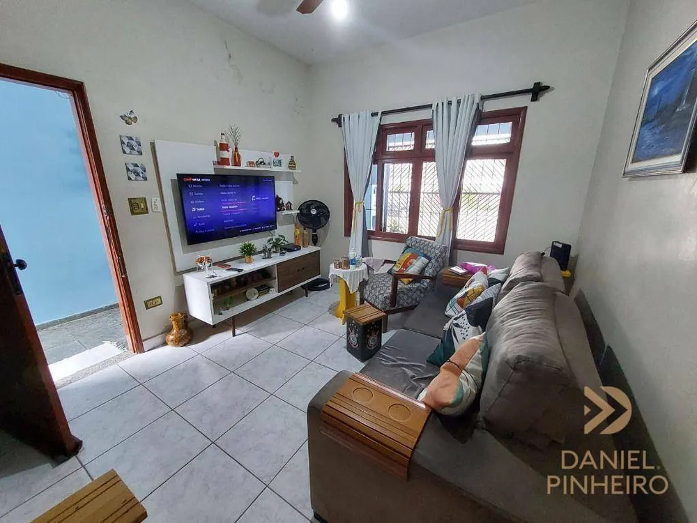 Casa, 2 quartos, 66 m² - Foto 1