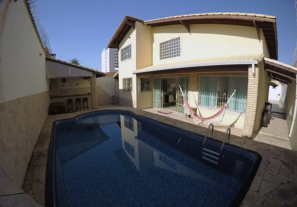 Casa, 4 quartos, 223 m² - Foto 1