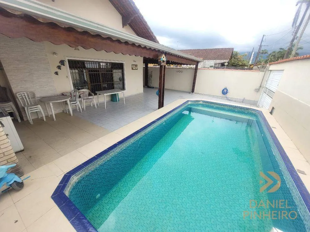 Casa, 4 quartos, 140 m² - Foto 1