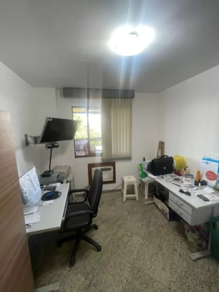 Casa à venda com 4 quartos, 104m² - Foto 2