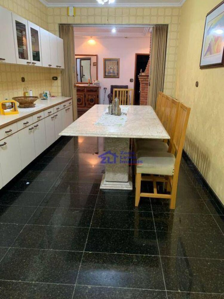Casa, 3 quartos, 247 m² - Foto 2