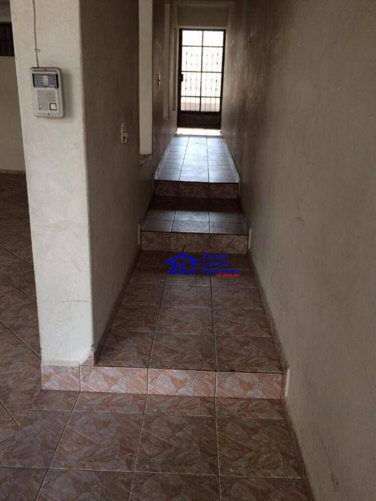 Sobrado, 3 quartos, 900 m² - Foto 1