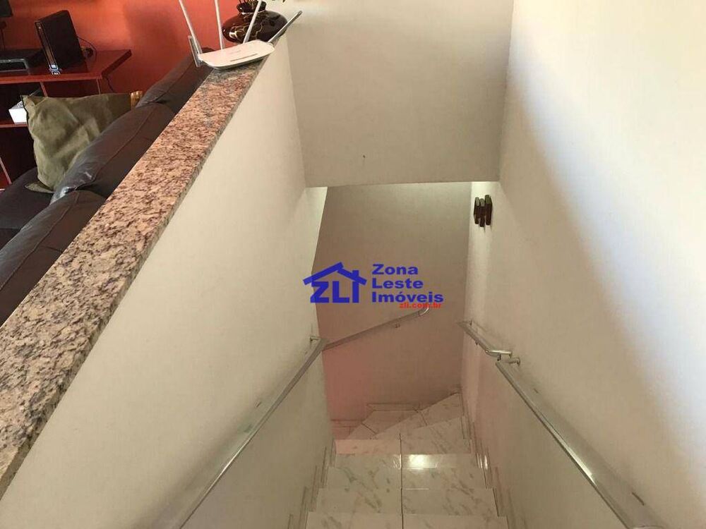 Sobrado, 4 quartos, 242 m² - Foto 1