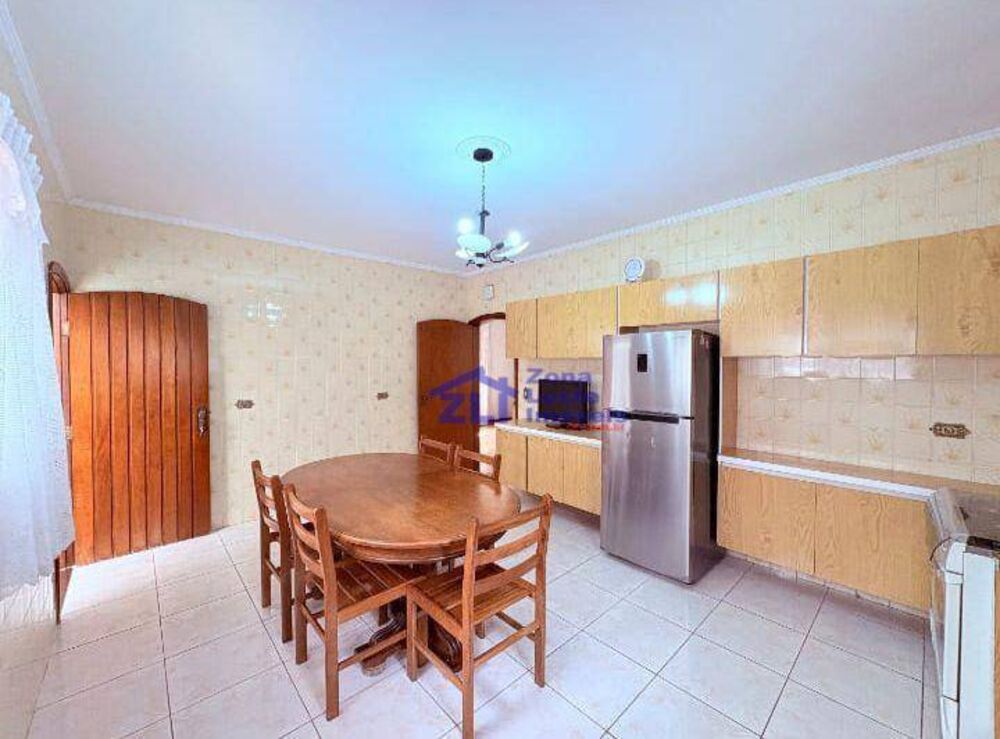 Casa, 3 quartos, 220 m² - Foto 2
