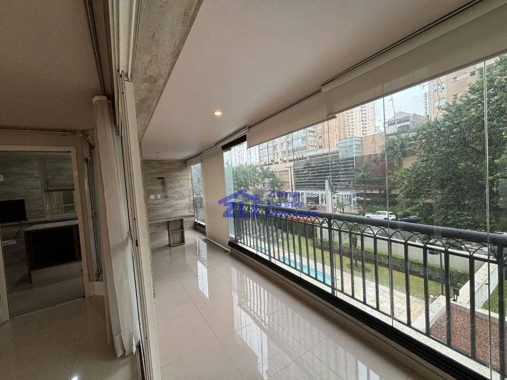 Apartamento, 3 quartos, 215 m² - Foto 3