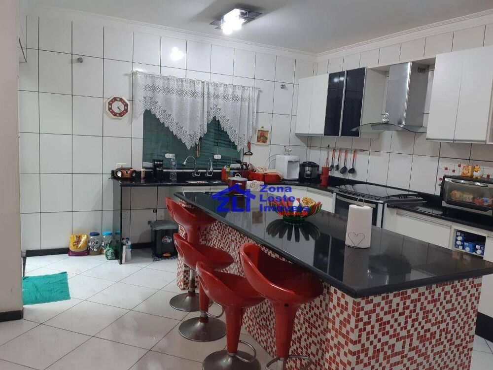 Sobrado à venda com 4 quartos, 296m² - Foto 7