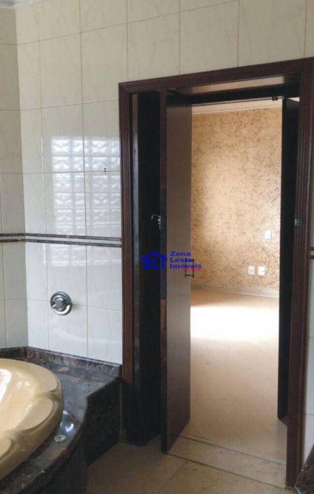 Sobrado, 3 quartos, 354 m² - Foto 1