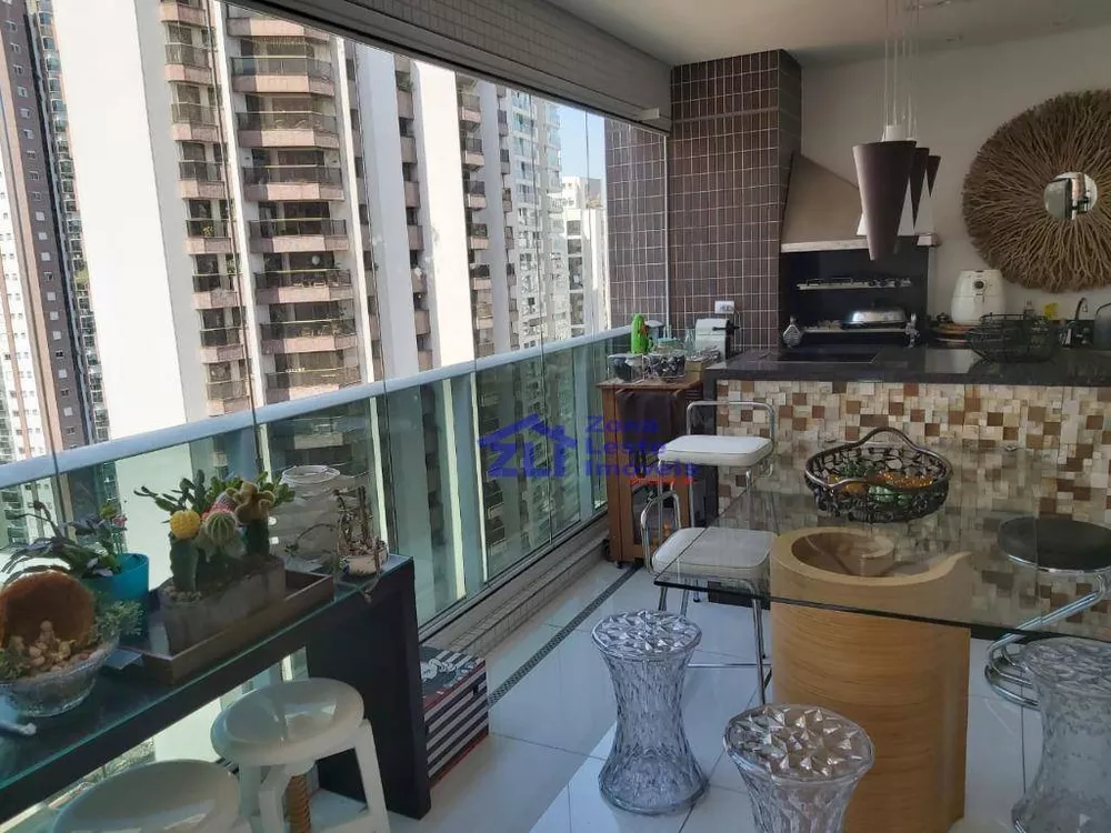 Apartamento, 3 quartos, 184 m² - Foto 1