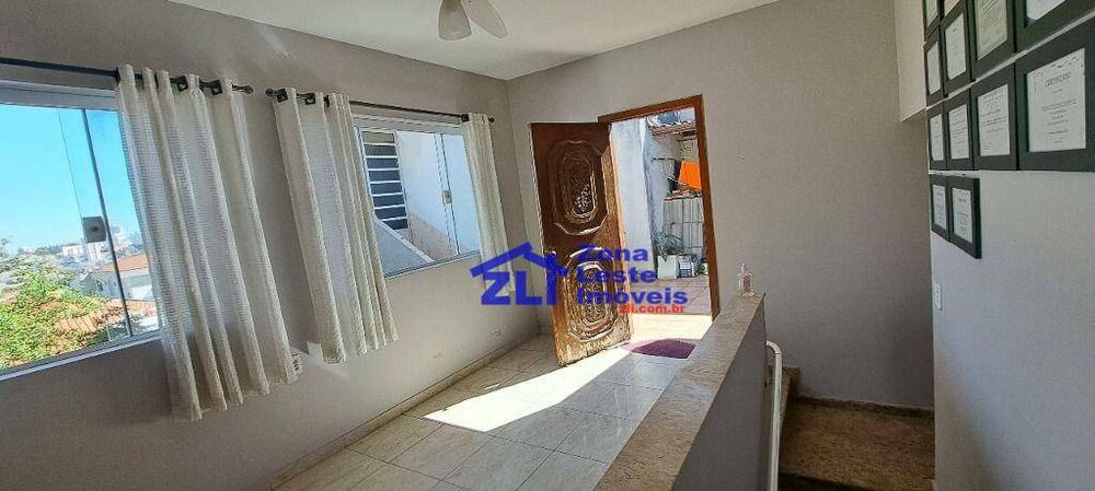 Casa, 2 quartos, 180 m² - Foto 2