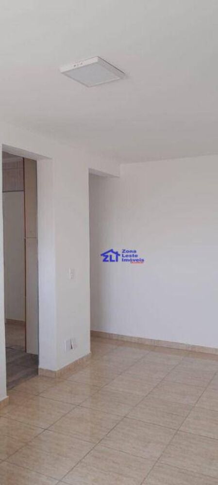 Apartamento para alugar com 2 quartos, 55m² - Foto 2