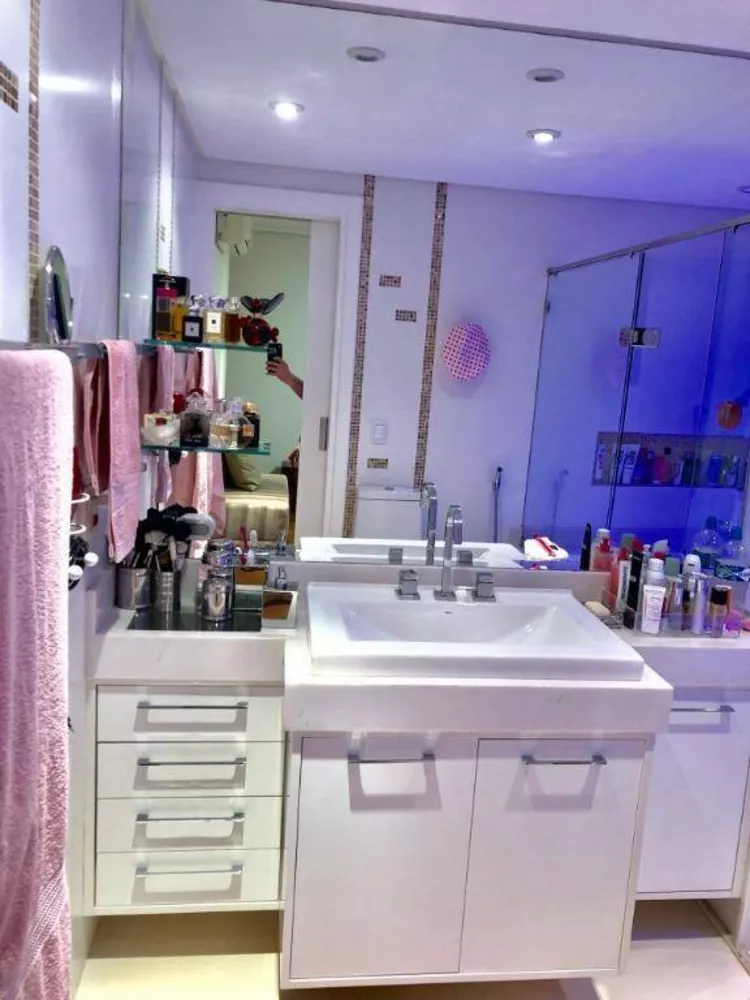 Apartamento, 3 quartos, 233 m² - Foto 10