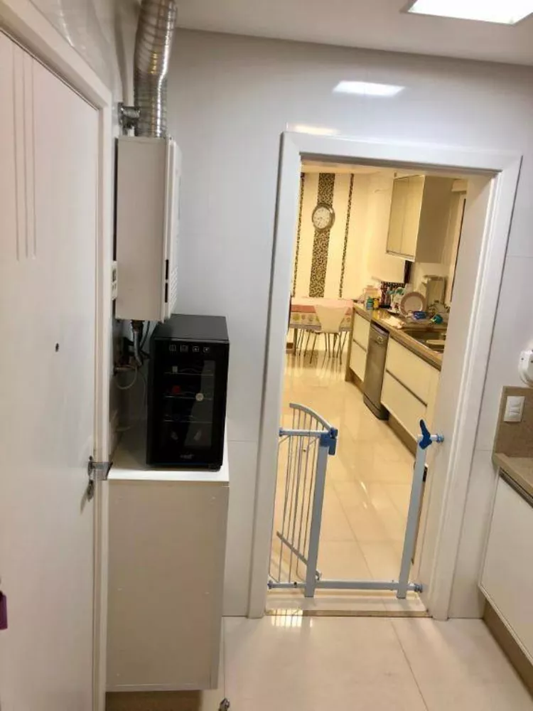 Apartamento, 3 quartos, 233 m² - Foto 18