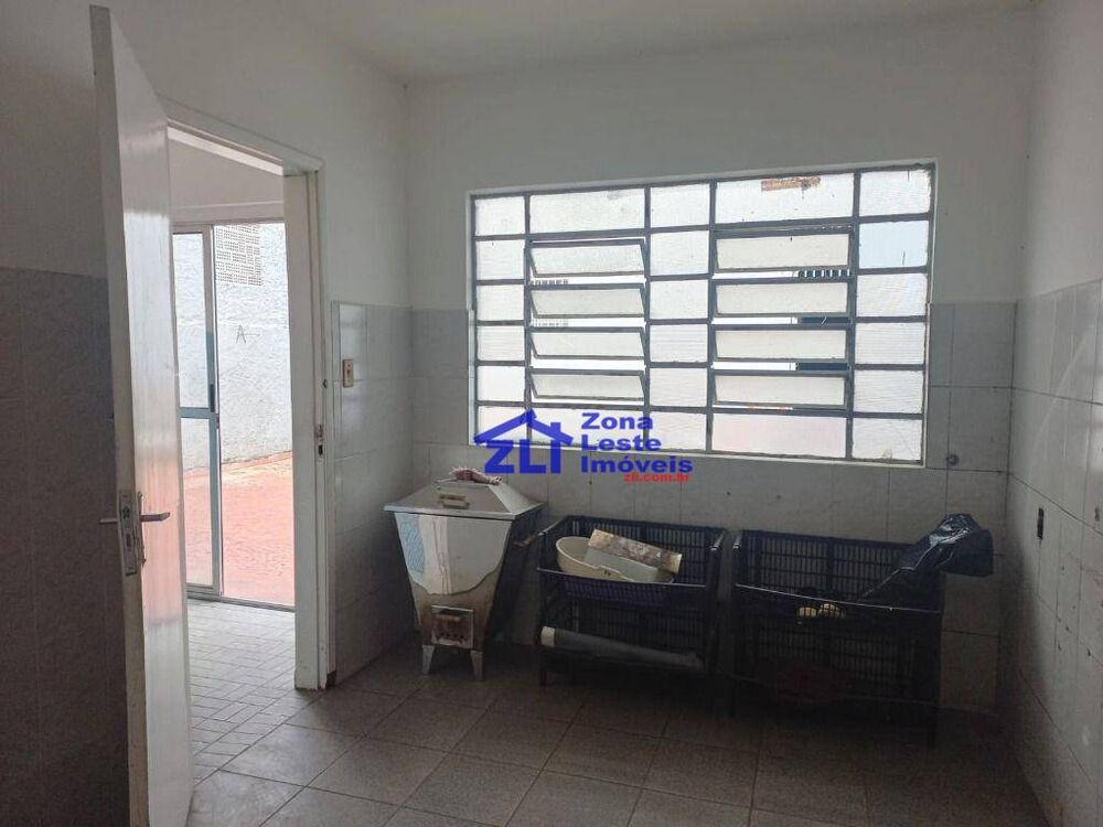 Sobrado à venda e aluguel com 4 quartos, 207m² - Foto 4