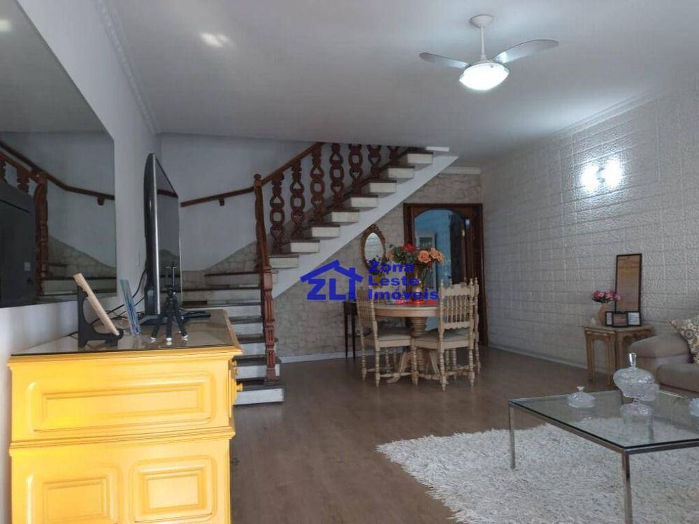 Sobrado, 3 quartos, 260 m² - Foto 1