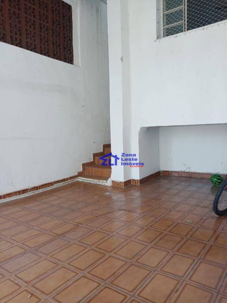 Casa à venda com 2 quartos, 100m² - Foto 2