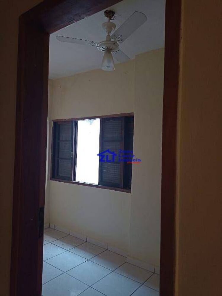 Casa à venda com 2 quartos, 100m² - Foto 23