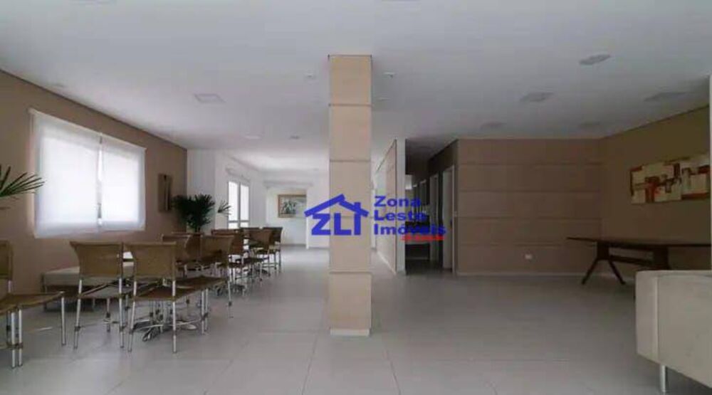 Apartamento à venda com 3 quartos, 141m² - Foto 2