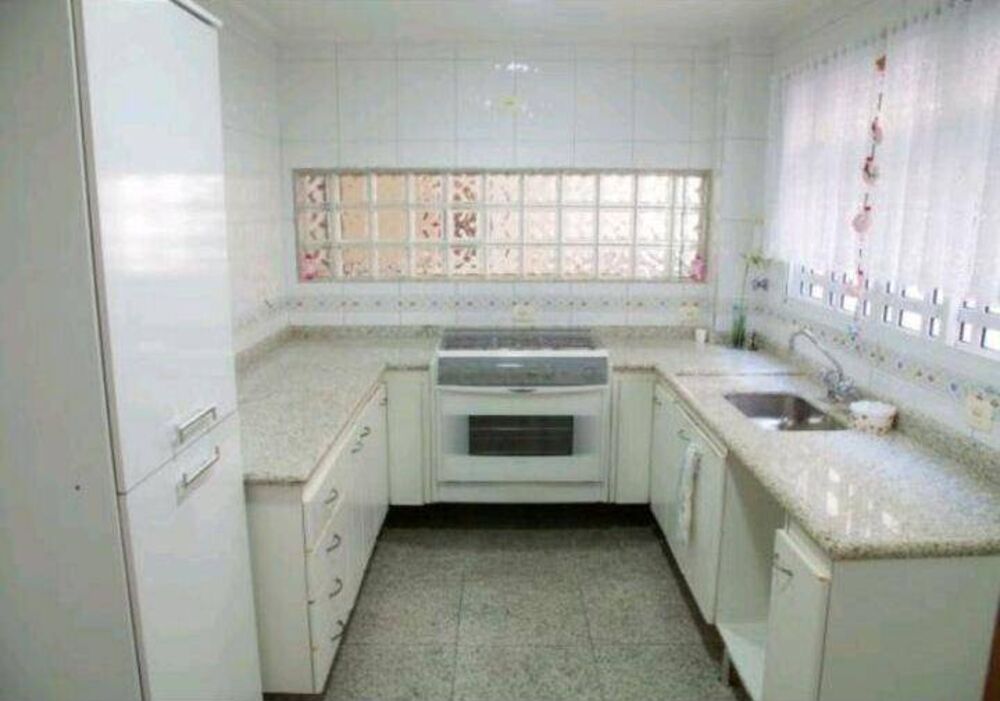 Sobrado, 3 quartos, 220 m² - Foto 2