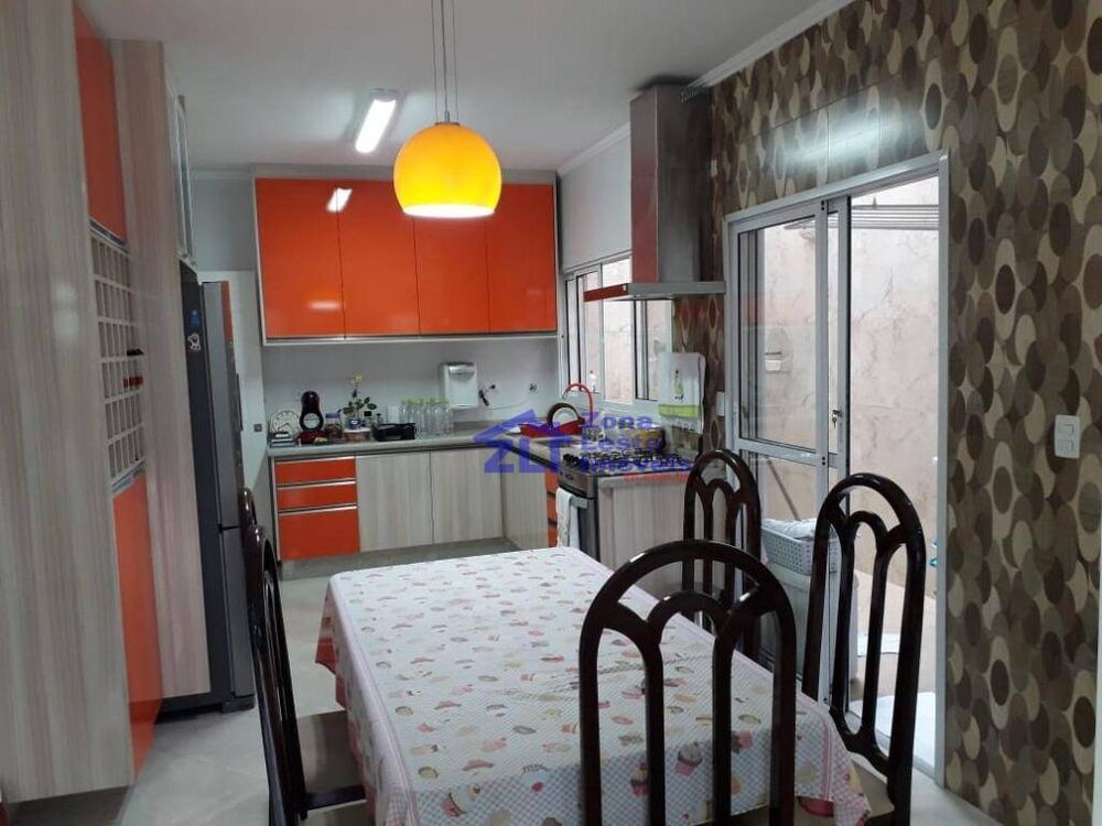 Sobrado, 3 quartos, 220 m² - Foto 3