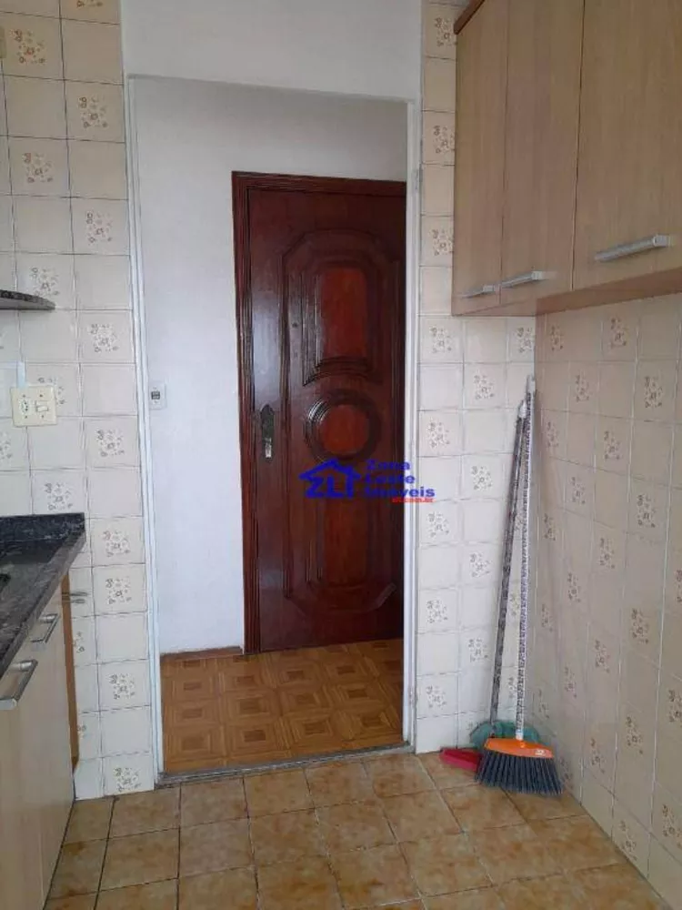 Apartamento para alugar com 2 quartos, 50m² - Foto 2