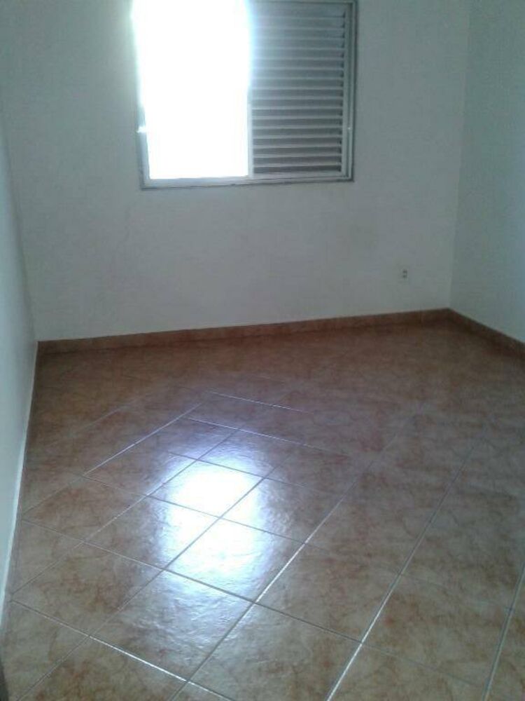 Casa à venda com 2 quartos, 180m² - Foto 8