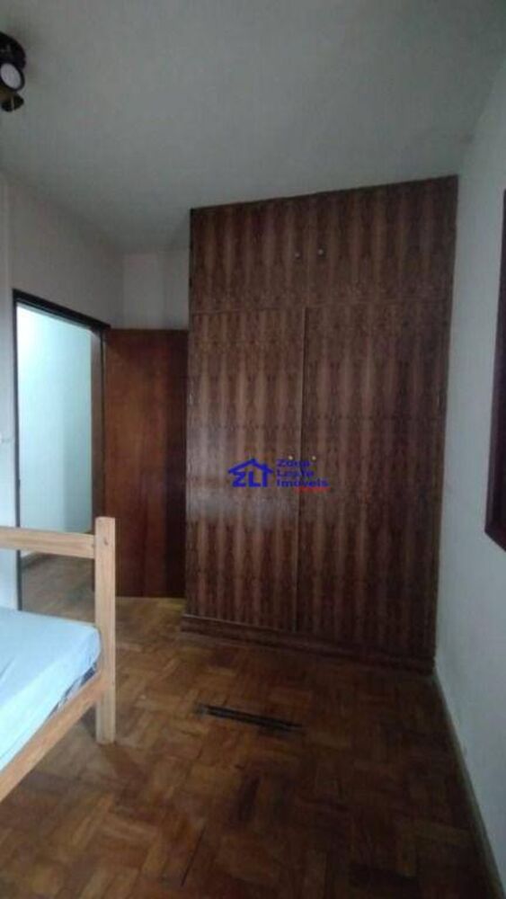 Casa à venda com 3 quartos, 100m² - Foto 4