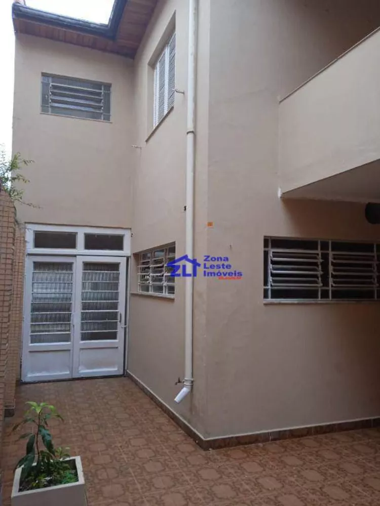 Sobrado à venda com 2 quartos, 198m² - Foto 1