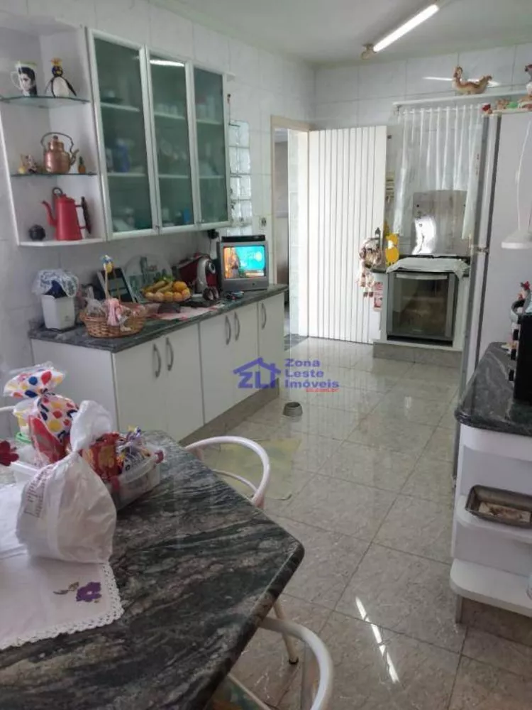 Casa, 3 quartos, 218 m² - Foto 1