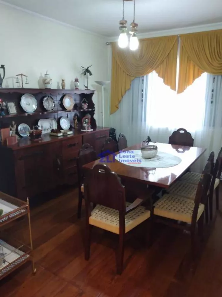 Casa, 3 quartos, 218 m² - Foto 2