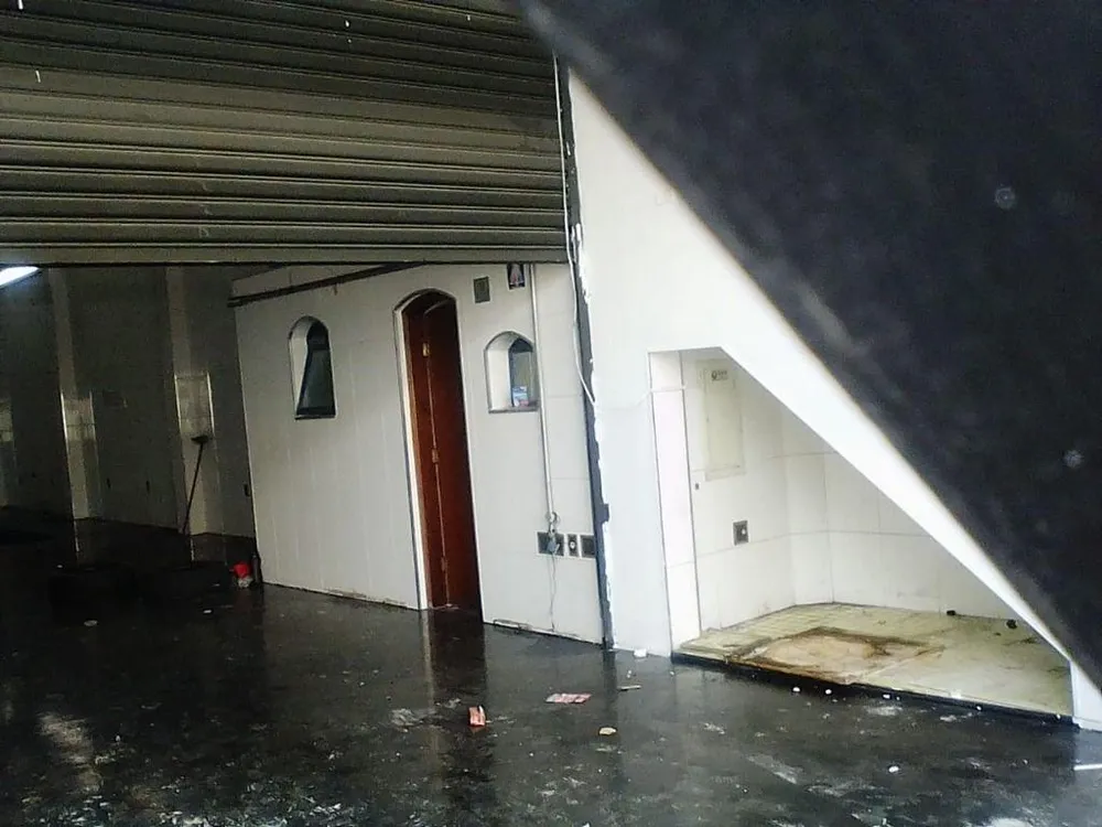 Loja-Salão, 230 m² - Foto 1