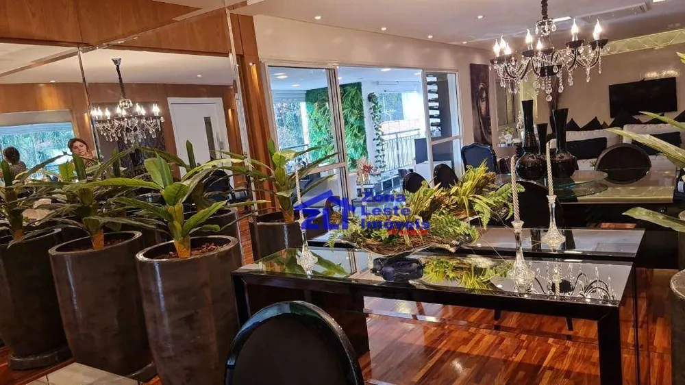 Apartamento, 3 quartos, 223 m² - Foto 2