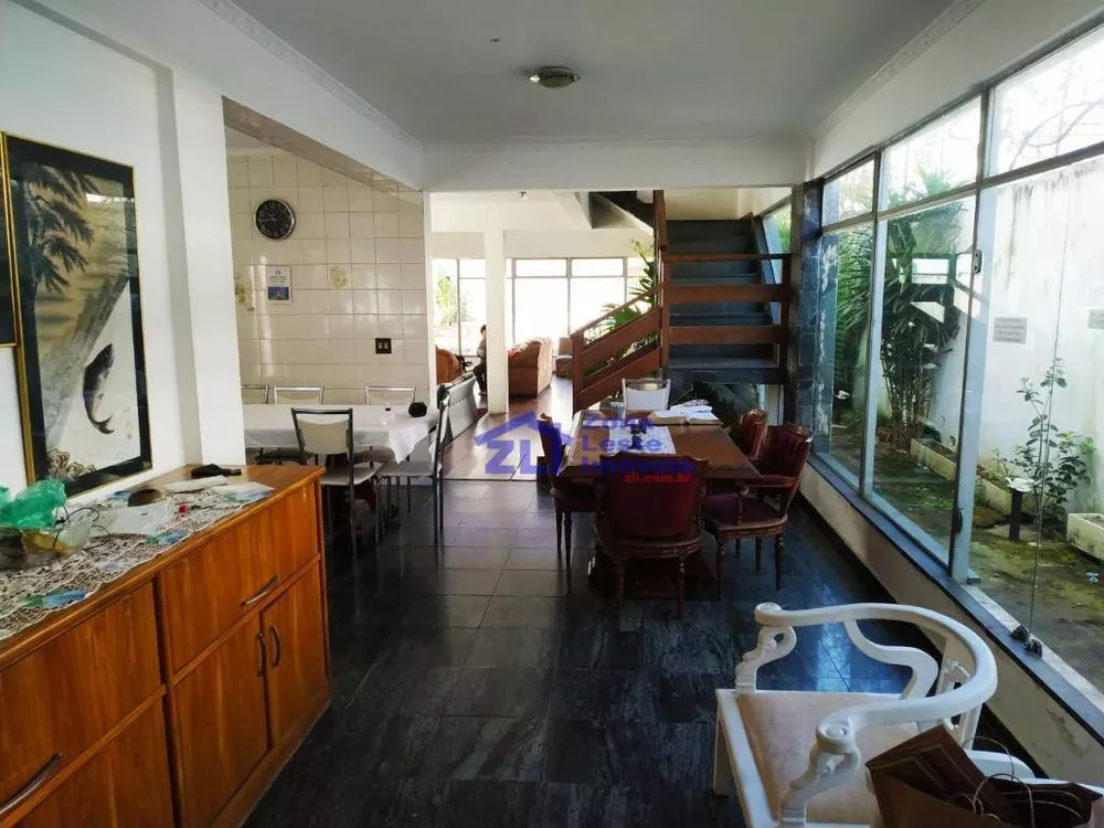 Sobrado, 3 quartos, 320 m² - Foto 1