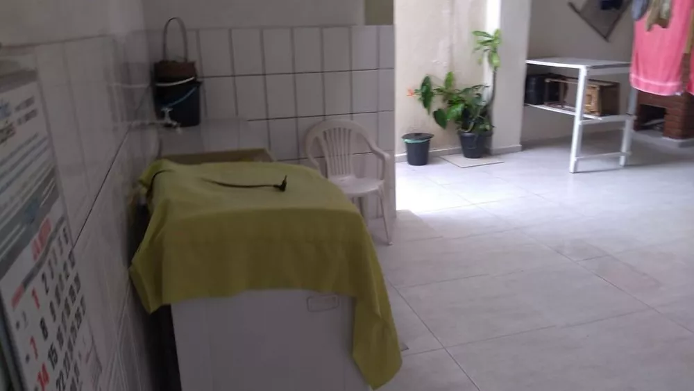 Sobrado à venda com 2 quartos, 157m² - Foto 18