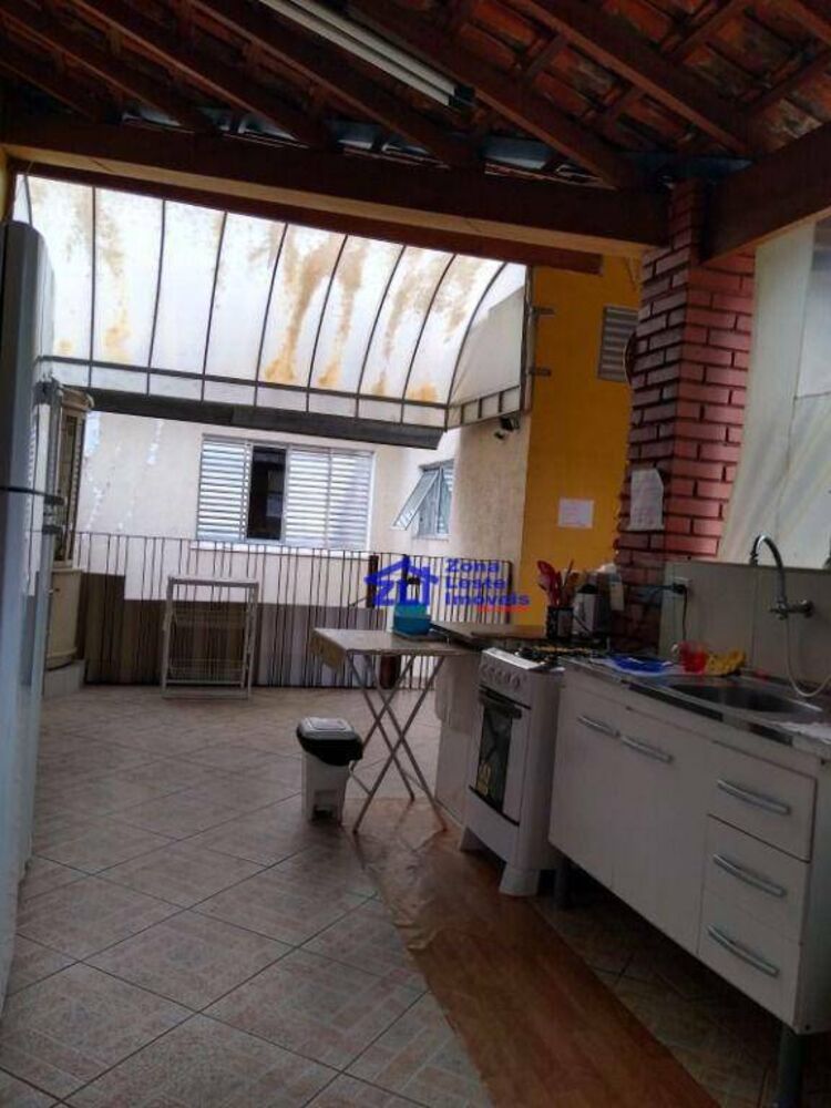Sobrado, 3 quartos, 200 m² - Foto 2