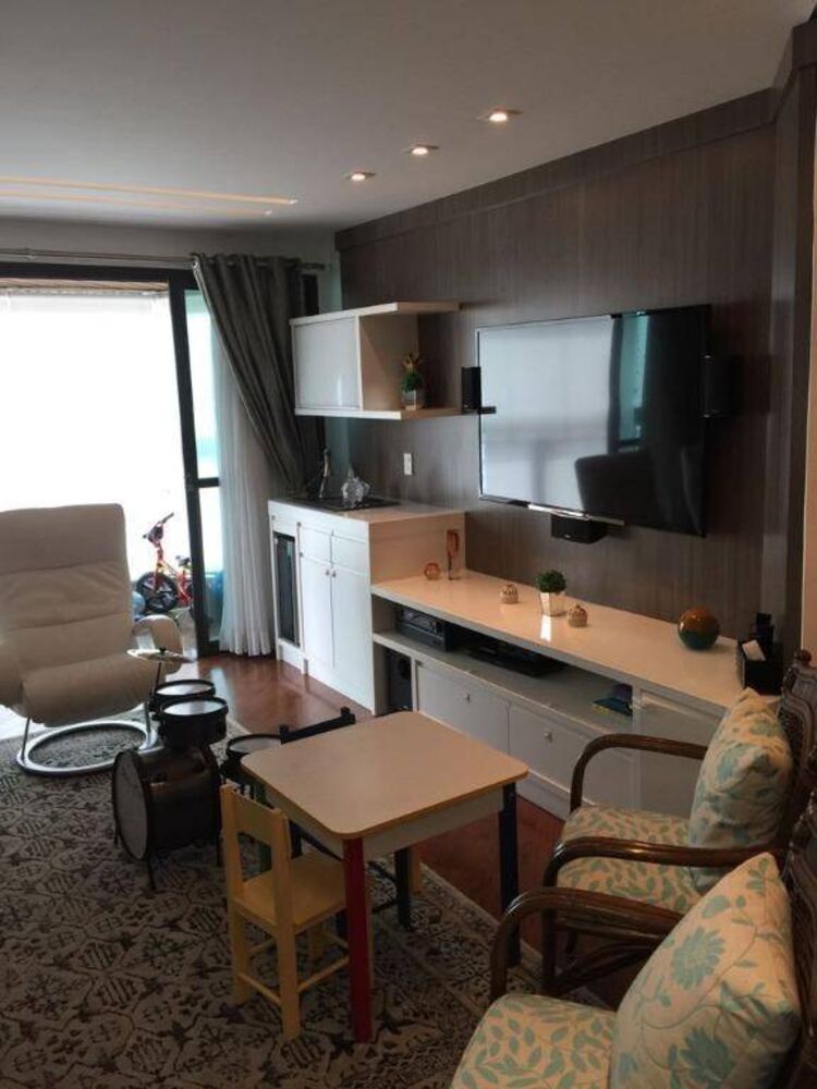Apartamento à venda com 4 quartos, 180m² - Foto 3
