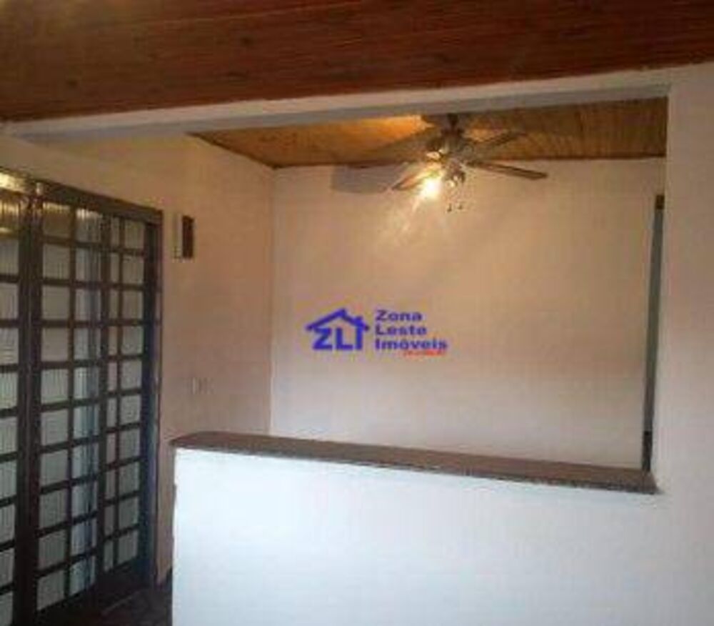 Casa, 1 quarto, 218 m² - Foto 2