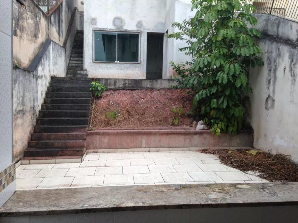 Sobrado, 3 quartos, 240 m² - Foto 1